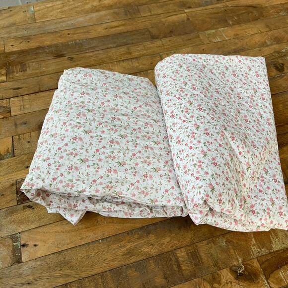 Laura Ashley Other - Laura Ashley Twin XL Fitted Sheet & Flat Sheet Set Pink Floral Print 100% Cotton